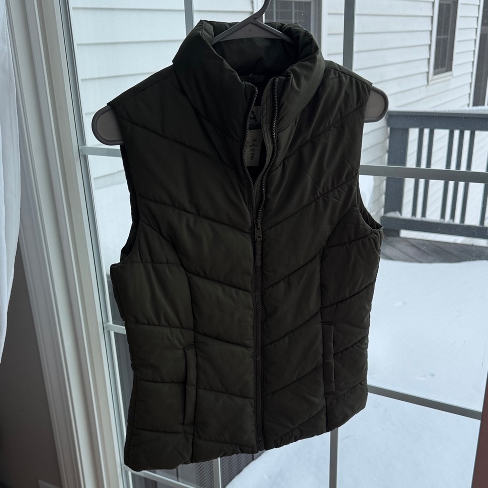 Aeropostale Olive Green Puffer Vest